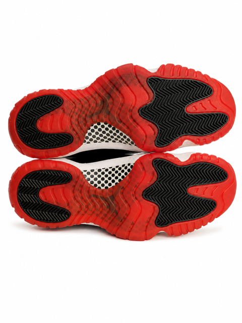 11M/ Jordan 11 Retro Playoffs Bred
